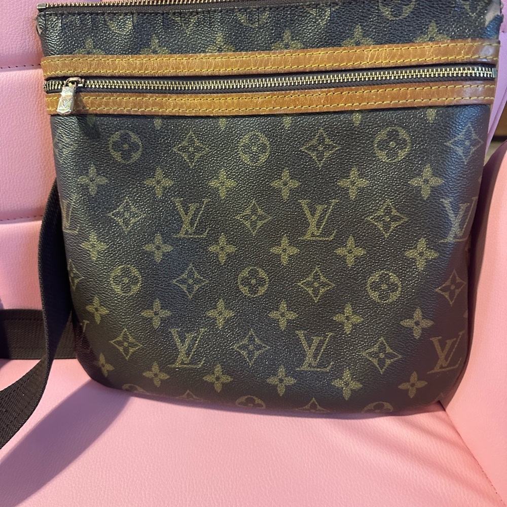 Louis Vuitton Crossbody